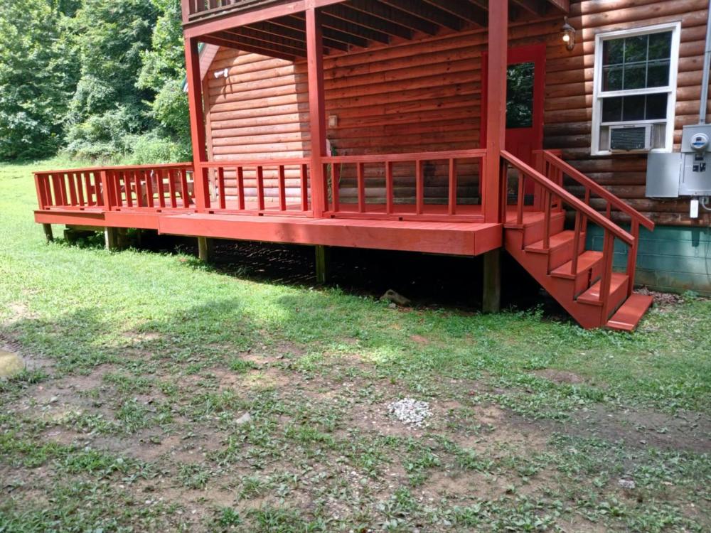 The Bunkhouse - 3 BR, 2 BA Deluxe Cabin